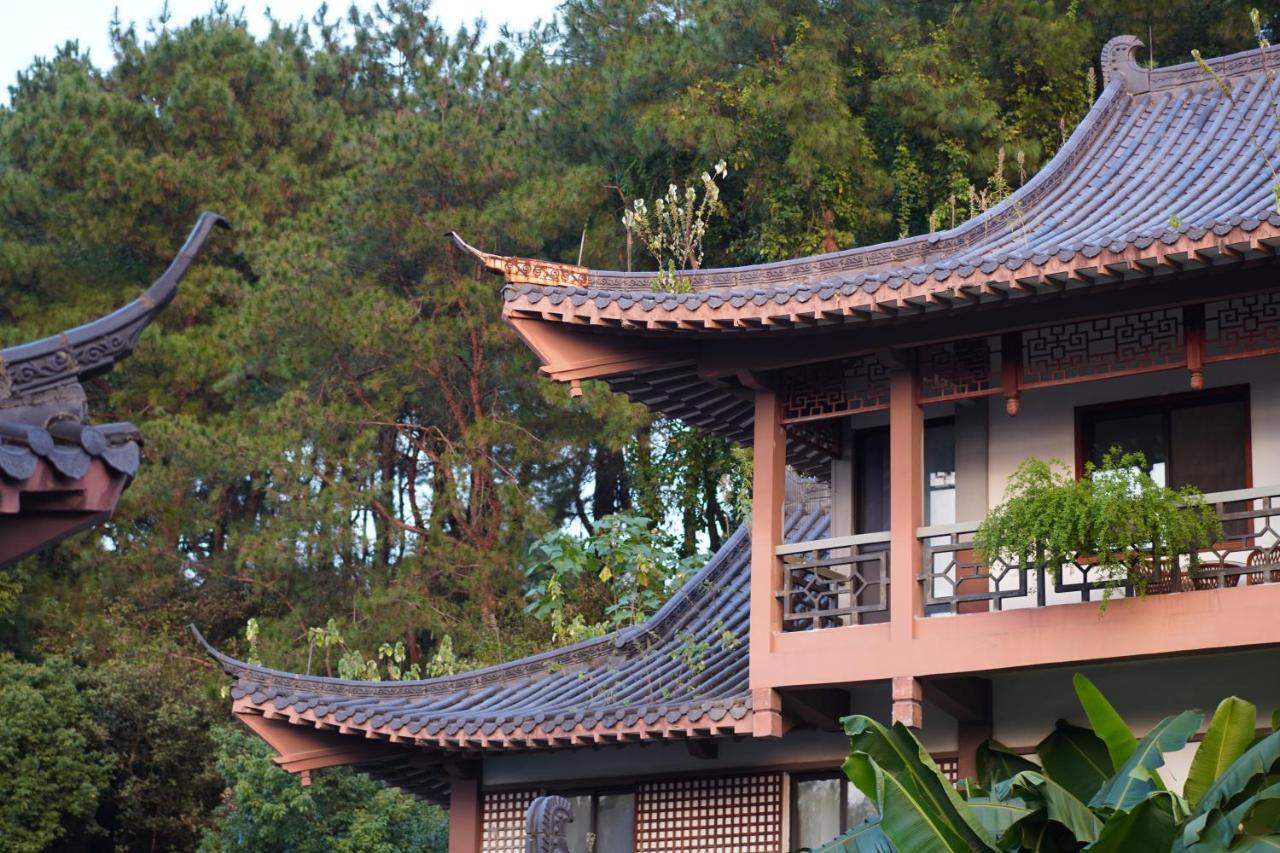 Guilin Yi Characteristic Hotel Coltd Exterior photo