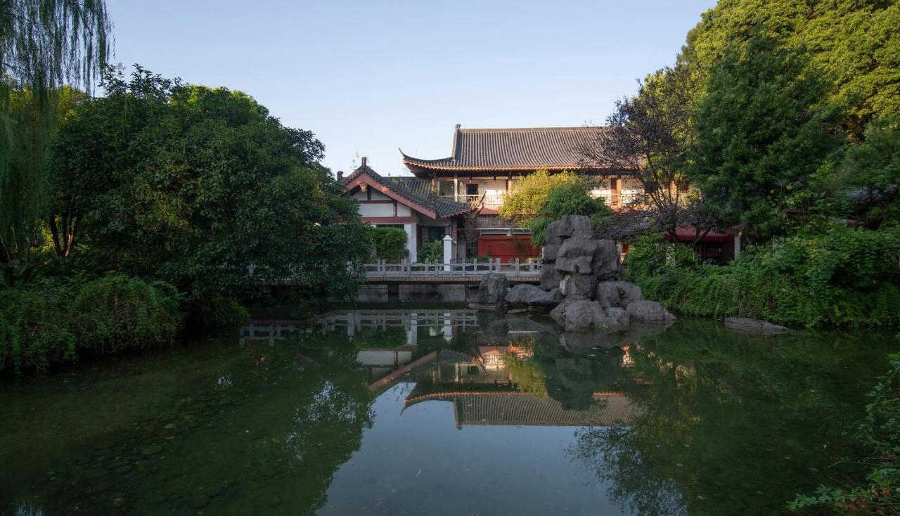 Guilin Yi Characteristic Hotel Coltd Exterior photo