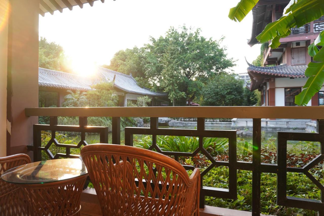 Guilin Yi Characteristic Hotel Coltd Exterior photo