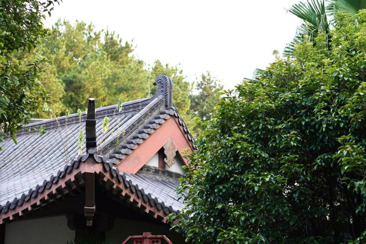 Guilin Yi Characteristic Hotel Coltd Exterior photo