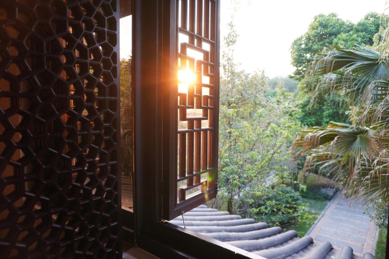 Guilin Yi Characteristic Hotel Coltd Exterior photo