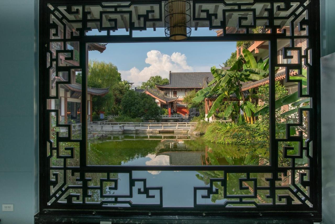 Guilin Yi Characteristic Hotel Coltd Exterior photo